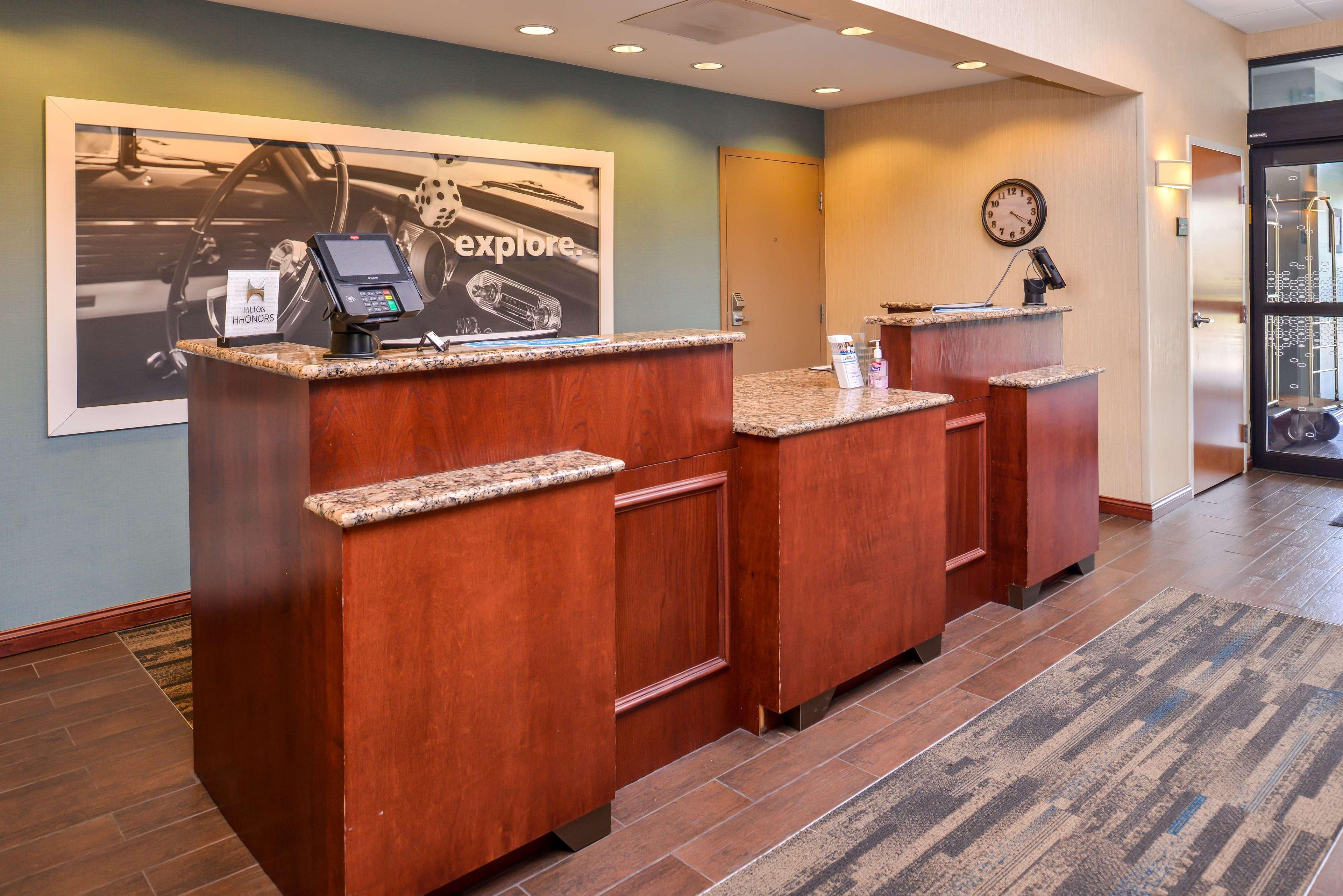 Hampton Inn York Extérieur photo