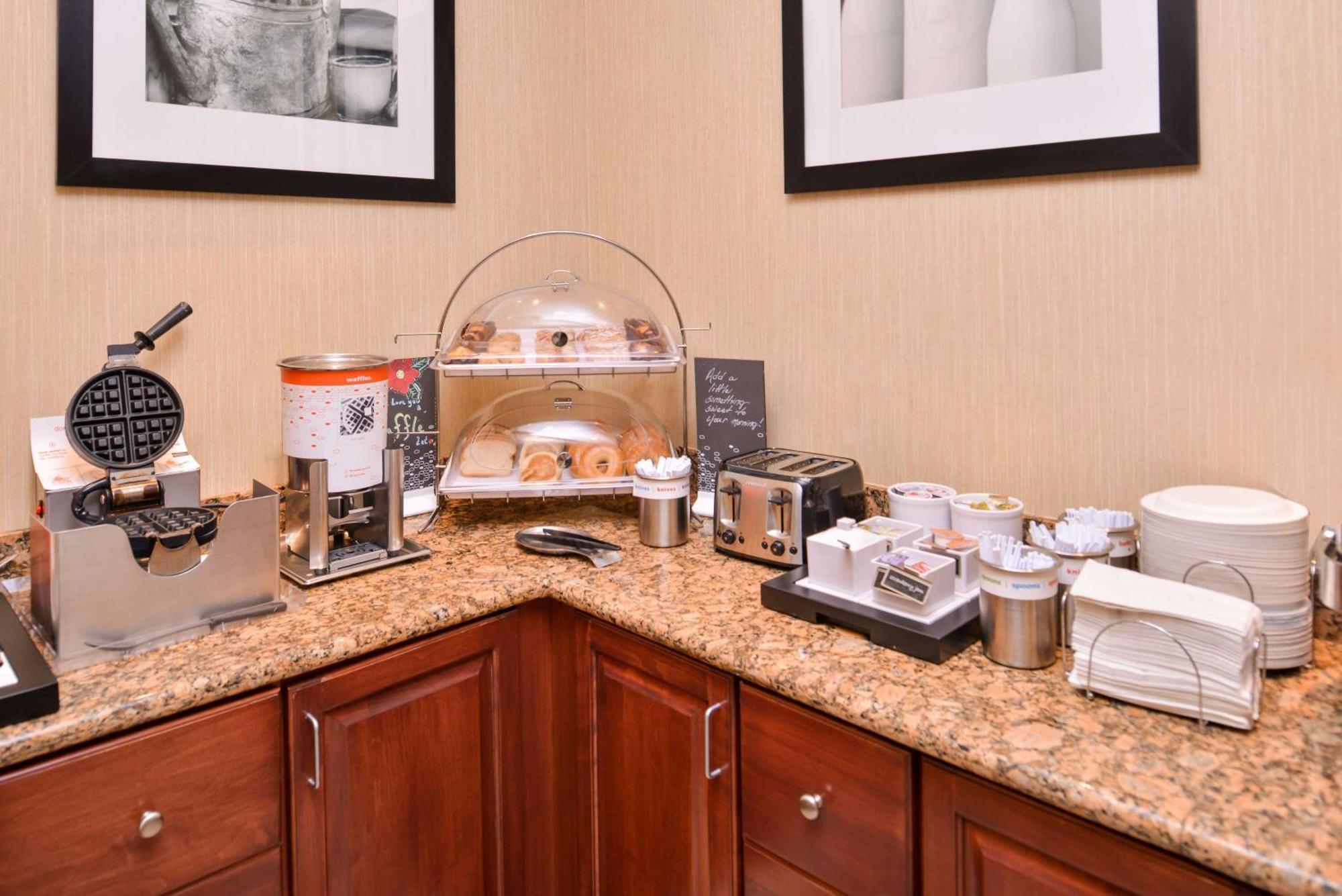 Hampton Inn York Extérieur photo
