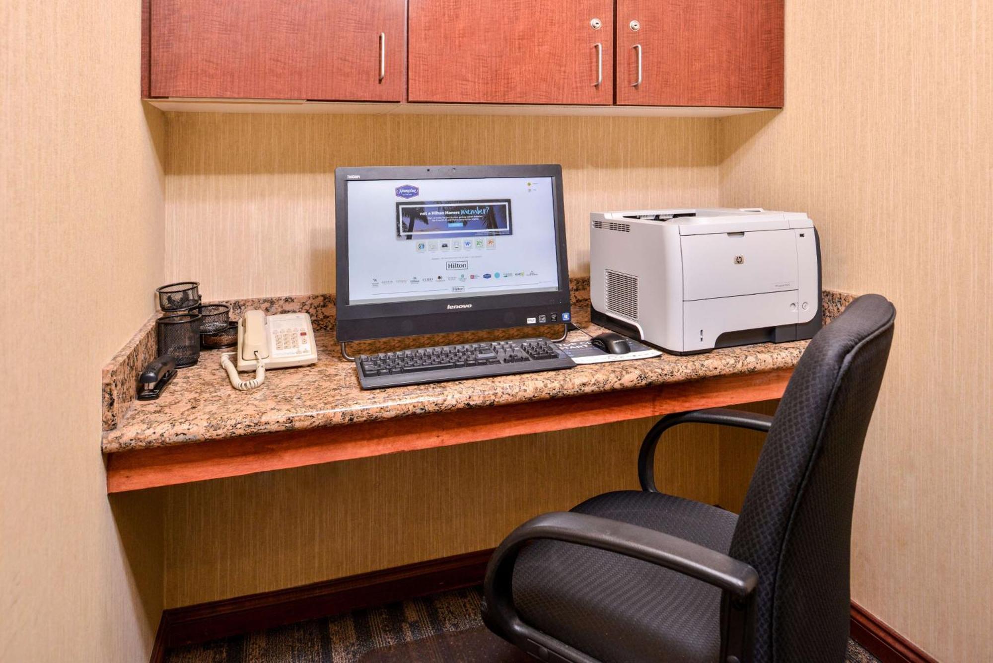 Hampton Inn York Extérieur photo